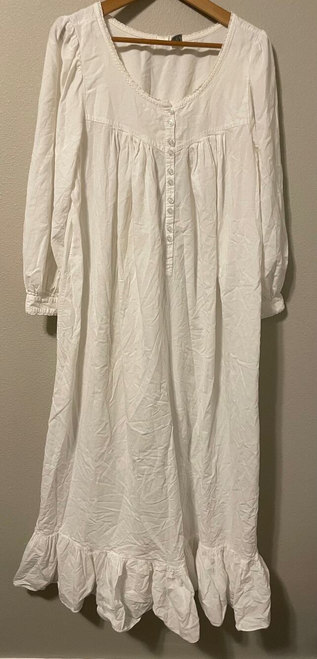 Victorias Secret Nightgown Gold Label Womens Large White Lace Cottagecore READ